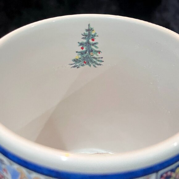 Betty Whiteaker Collectible Holiday Mug set - Picture 7 of 8